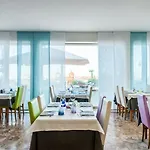 Columbus ホテル 3*