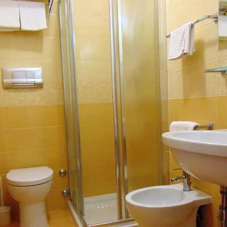 Columbus Отель Каорле