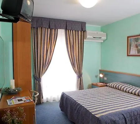 Szálloda Columbus 3*