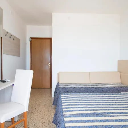 Columbus Отель Каорле