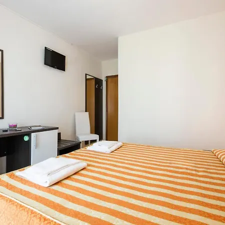Columbus Szálloda 3*